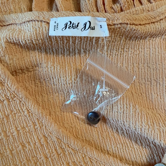 Petal Dew Textured Peplum V-Neck Flounce Sleeve Dress - Picture 4 of 5